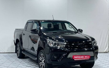 Toyota Hilux VIII, 2018 год, 2 400 000 рублей, 3 фотография