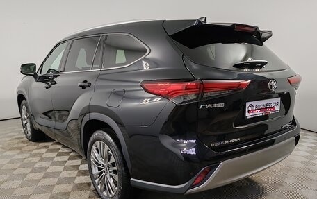 Toyota Highlander, 2025 год, 6 380 000 рублей, 7 фотография