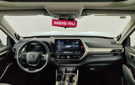 Toyota Highlander, 2025 год, 6 380 000 рублей, 14 фотография