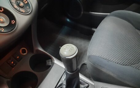 Toyota RAV4, 2006 год, 796 000 рублей, 23 фотография