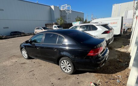 Volkswagen Passat B7, 2011 год, 750 000 рублей, 3 фотография