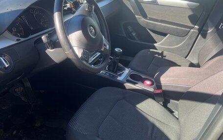 Volkswagen Passat B7, 2011 год, 750 000 рублей, 5 фотография