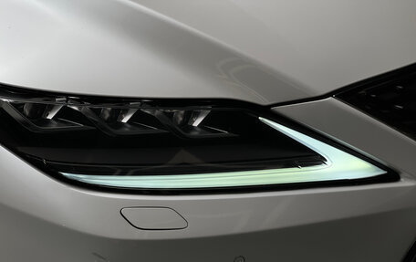 Lexus RX IV рестайлинг, 2020 год, 4 890 000 рублей, 9 фотография