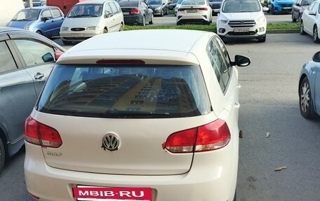 Volkswagen Golf VI, 2011 год, 450 000 рублей, 2 фотография