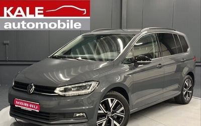 Volkswagen Touran III, 2022 год, 3 200 000 рублей, 1 фотография