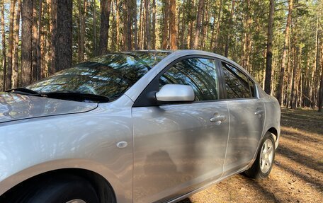 Mazda Axela, 2006 год, 580 000 рублей, 3 фотография