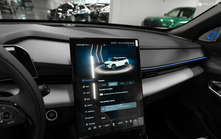 Geely Atlas, 2023 год, 2 800 000 рублей, 18 фотография