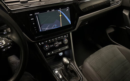 Volkswagen Touran III, 2022 год, 3 200 000 рублей, 19 фотография