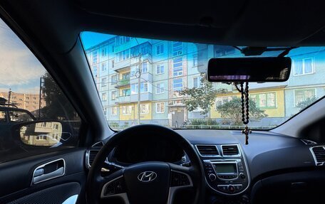 Hyundai Solaris II рестайлинг, 2011 год, 730 000 рублей, 8 фотография