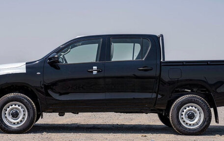 Toyota Hilux VIII, 2024 год, 4 220 777 рублей, 5 фотография