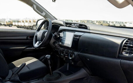 Toyota Hilux VIII, 2024 год, 4 220 777 рублей, 11 фотография