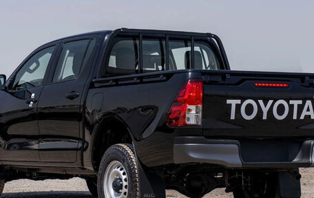 Toyota Hilux VIII, 2024 год, 4 220 777 рублей, 6 фотография