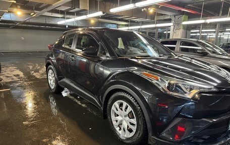 Toyota C-HR I рестайлинг, 2018 год, 1 800 000 рублей, 11 фотография