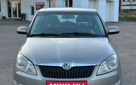 Skoda Fabia II, 2011 год, 450 000 рублей, 5 фотография