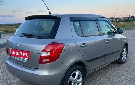 Skoda Fabia II, 2011 год, 450 000 рублей, 14 фотография