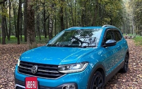 Volkswagen T-Cross I, 2020 год, 1 850 000 рублей, 3 фотография
