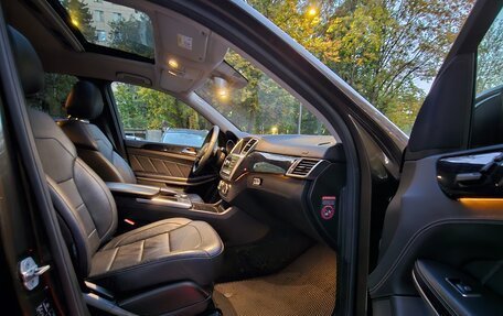 Mercedes-Benz GL-Класс, 2014 год, 2 370 000 рублей, 15 фотография