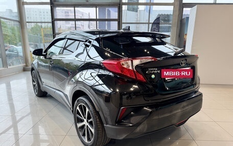 Toyota C-HR I рестайлинг, 2018 год, 2 050 000 рублей, 3 фотография