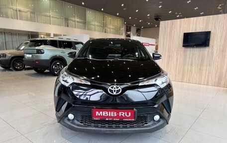 Toyota C-HR I рестайлинг, 2018 год, 2 050 000 рублей, 8 фотография