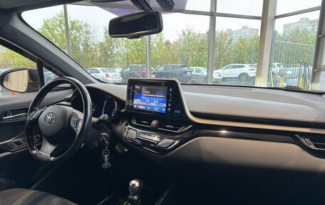 Toyota C-HR I рестайлинг, 2018 год, 2 050 000 рублей, 9 фотография