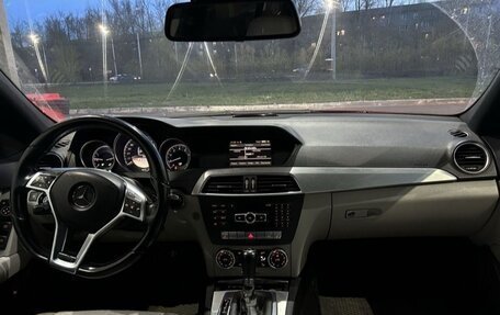 Mercedes-Benz C-Класс, 2011 год, 1 100 000 рублей, 2 фотография