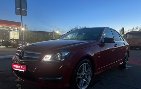 Mercedes-Benz C-Класс, 2011 год, 1 100 000 рублей, 4 фотография