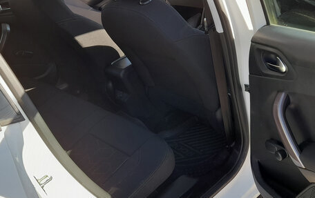 Peugeot 2008 II, 2014 год, 920 000 рублей, 14 фотография