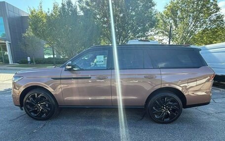 Lincoln Navigator, 2025 год, 24 100 000 рублей, 6 фотография