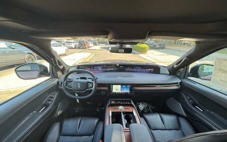 Lincoln Navigator, 2025 год, 24 100 000 рублей, 14 фотография