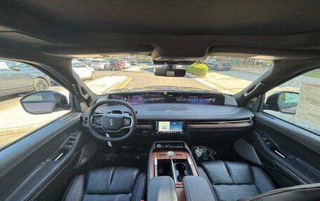 Lincoln Navigator, 2025 год, 24 100 000 рублей, 9 фотография