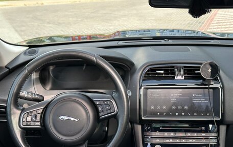 Jaguar F-Pace, 2016 год, 3 200 000 рублей, 9 фотография