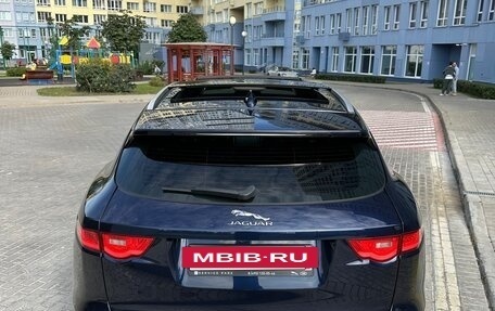 Jaguar F-Pace, 2016 год, 3 200 000 рублей, 6 фотография