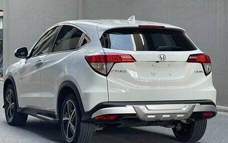 Honda Vezel, 2020 год, 1 500 200 рублей, 3 фотография