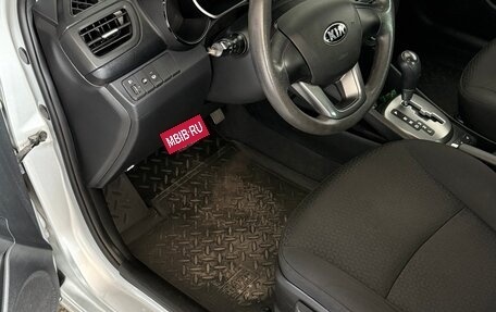 KIA Rio III рестайлинг, 2013 год, 1 050 000 рублей, 2 фотография