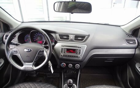 KIA Rio III рестайлинг, 2017 год, 900 000 рублей, 10 фотография