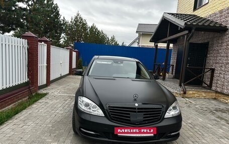 Mercedes-Benz S-Класс, 2013 год, 1 700 000 рублей, 16 фотография