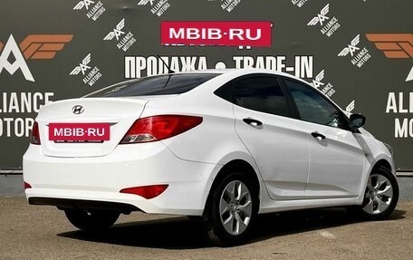 Hyundai Solaris II рестайлинг, 2015 год, 740 000 рублей, 8 фотография