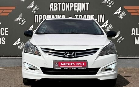 Hyundai Solaris II рестайлинг, 2015 год, 740 000 рублей, 2 фотография