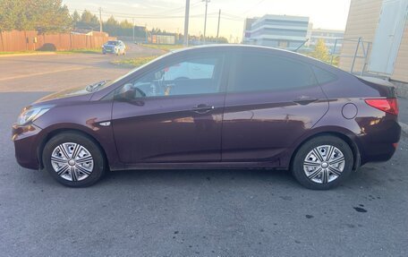 Hyundai Solaris II рестайлинг, 2012 год, 420 000 рублей, 3 фотография