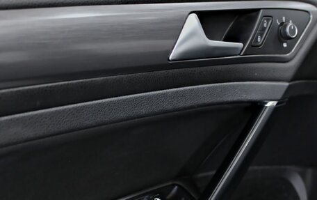 Volkswagen Golf VII, 2019 год, 1 800 000 рублей, 13 фотография