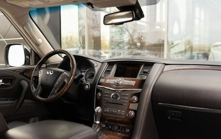 Infiniti QX56, 2012 год, 2 270 000 рублей, 10 фотография