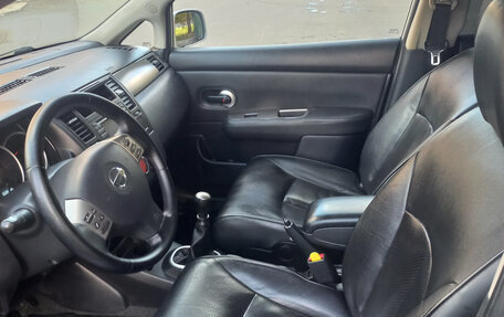 Nissan Tiida, 2010 год, 580 000 рублей, 8 фотография