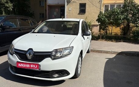 Renault Logan II, 2017 год, 430 000 рублей, 1 фотография