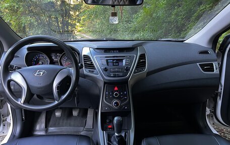 Hyundai Elantra V, 2014 год, 1 050 000 рублей, 12 фотография