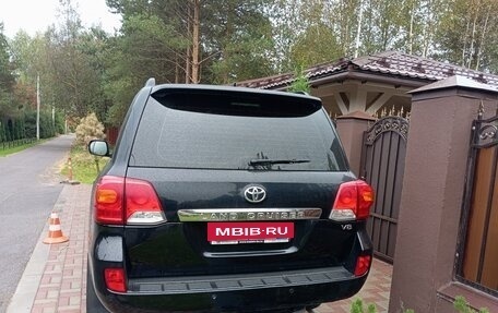 Toyota Land Cruiser 200, 2014 год, 3 650 000 рублей, 6 фотография