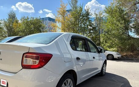 Renault Logan II, 2017 год, 430 000 рублей, 3 фотография