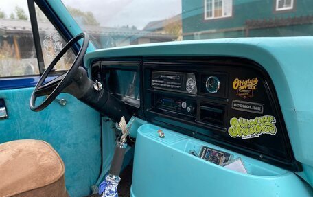 Ford Econoline III, 1987 год, 1 500 000 рублей, 10 фотография