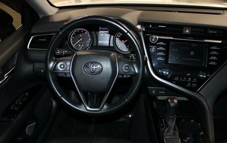 Toyota Camry, 2019 год, 2 530 000 рублей, 16 фотография