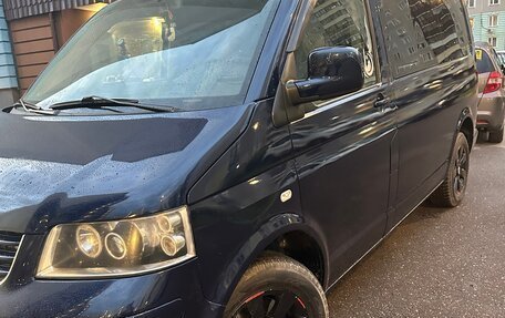 Volkswagen Caravelle T5, 2007 год, 1 490 000 рублей, 3 фотография