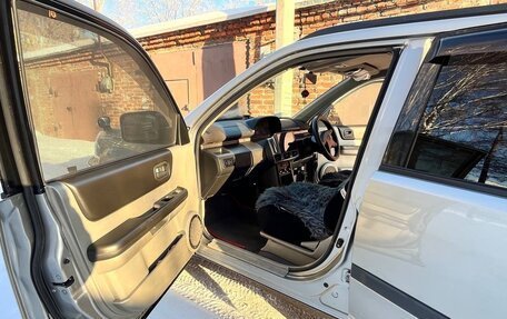 Nissan X-Trail, 2001 год, 700 000 рублей, 14 фотография
